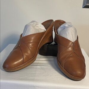Clarke Artisan Brown Leather Women's Mules Wedge Clogs size 8.5